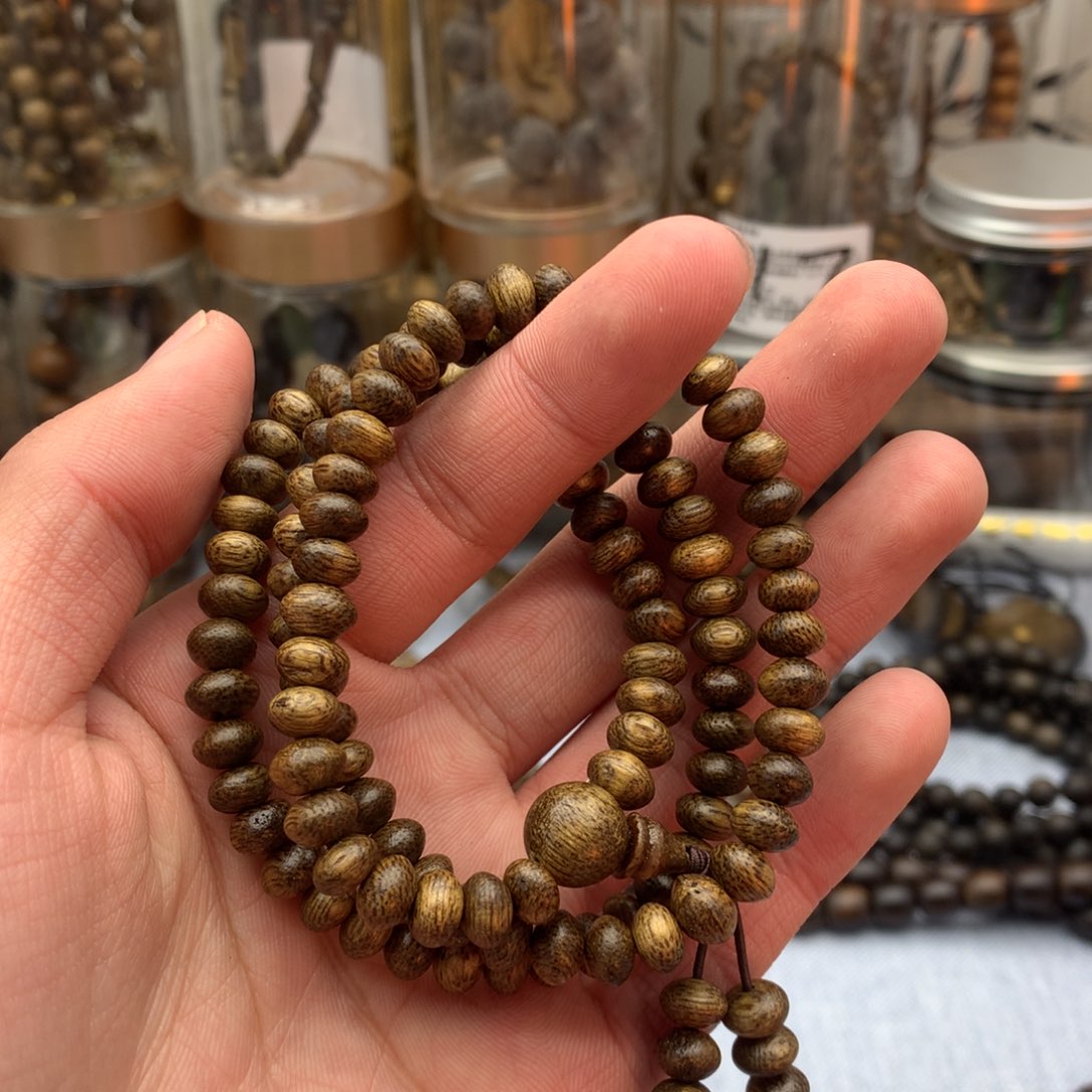 沉香碎屑沉香软金丝