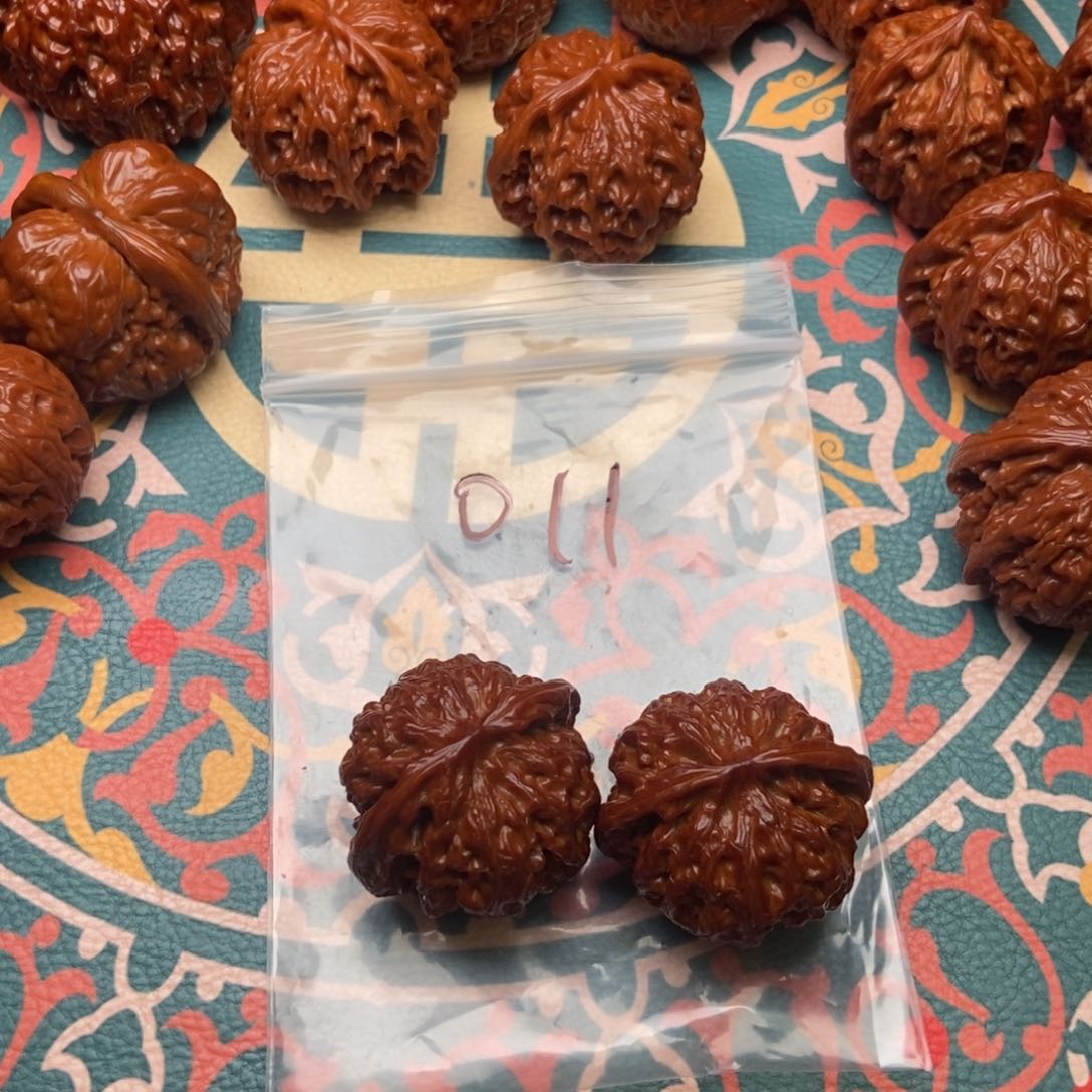 文玩核桃把件K****r011苹果园