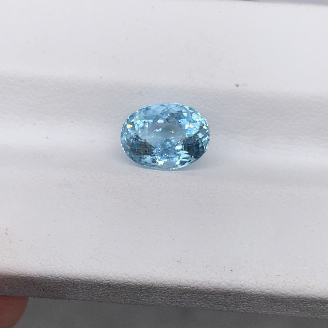 海蓝宝石裸石2.35克拉