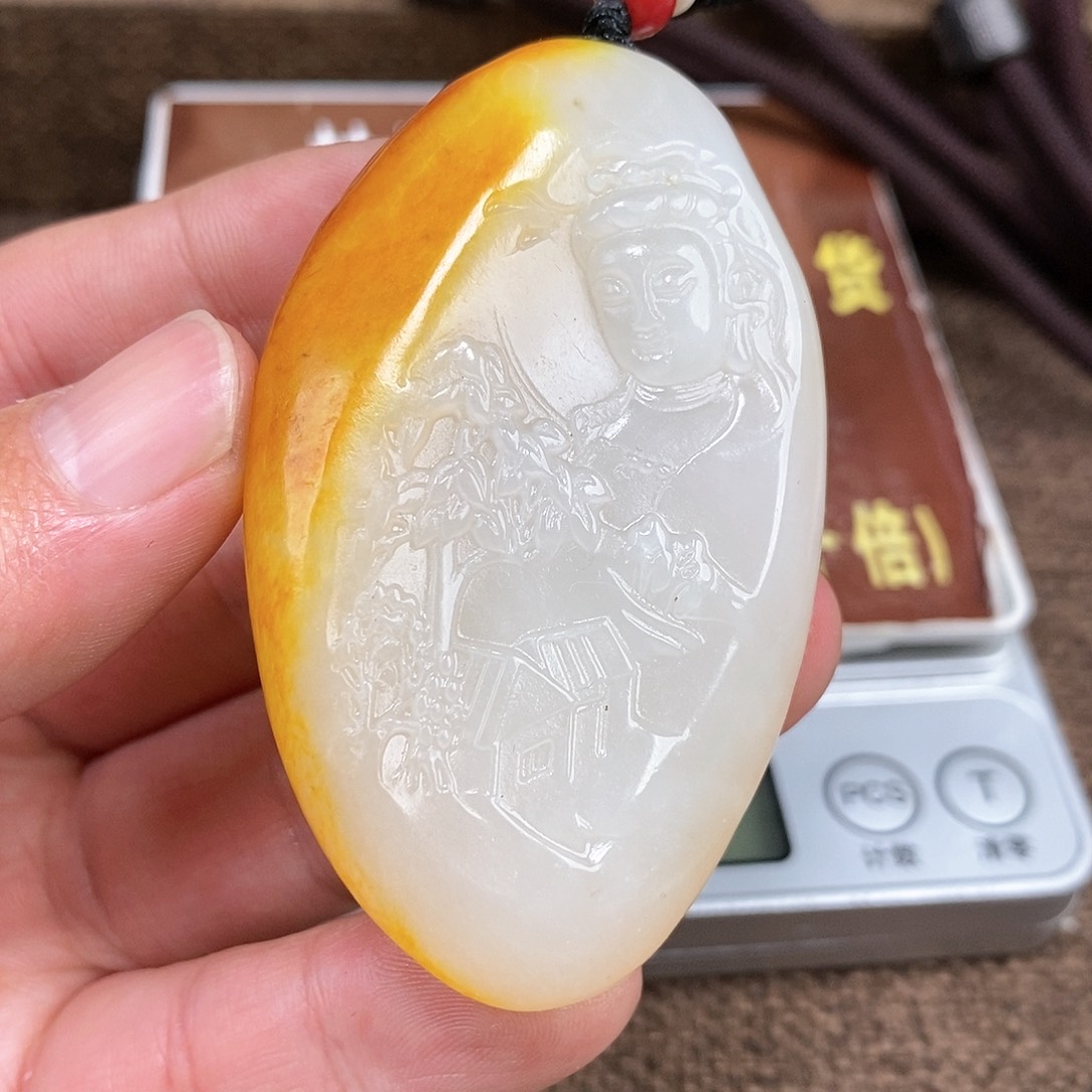 和田玉颈饰未镶嵌