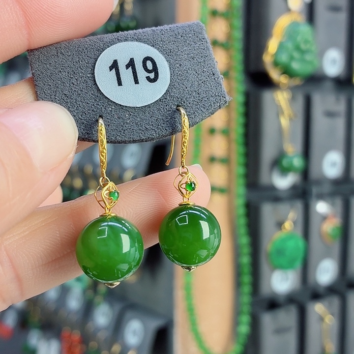 和田玉18K金镶嵌耳饰