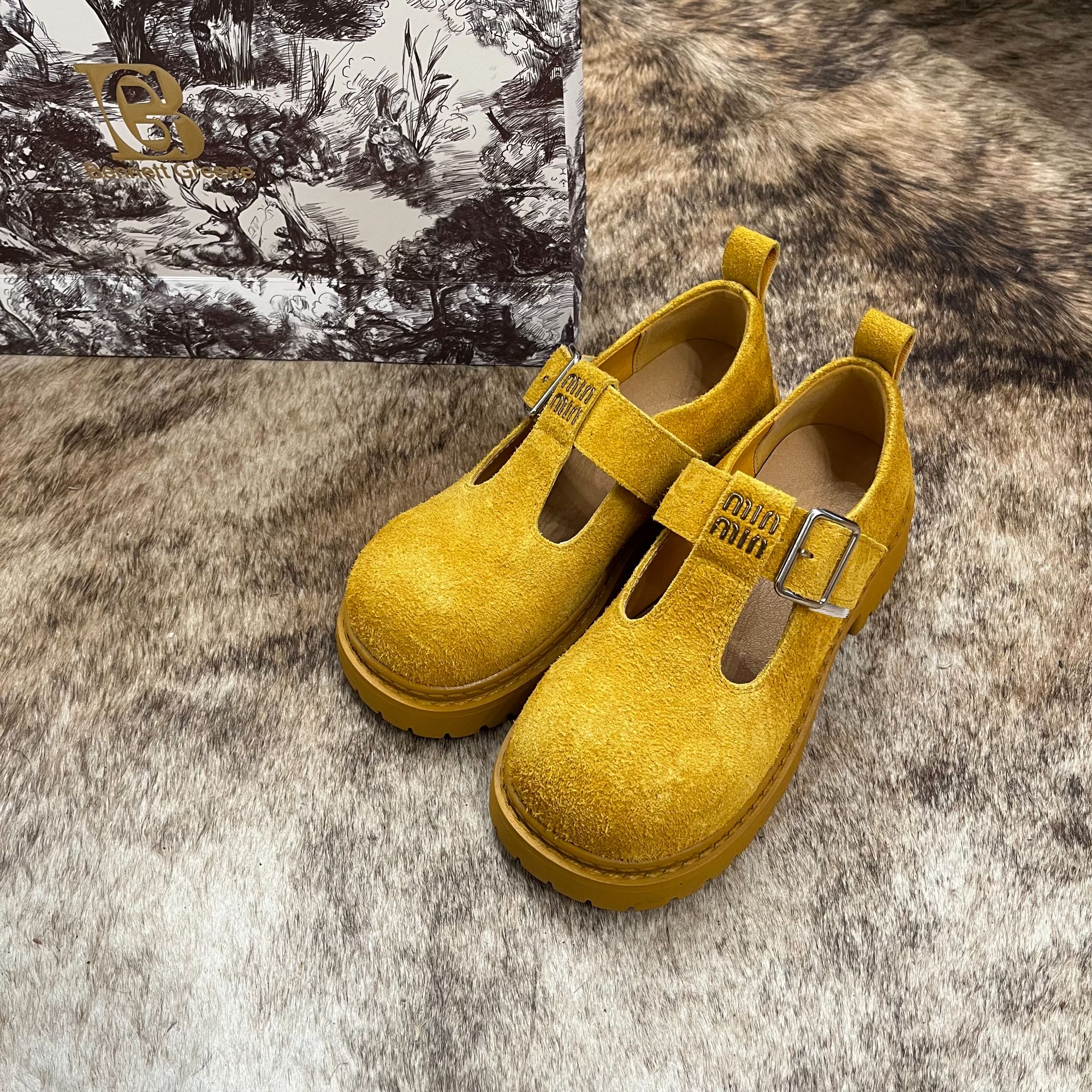 小小苏【ECX23016】时尚复古厚底英伦风圆头鞋春季百搭低帮