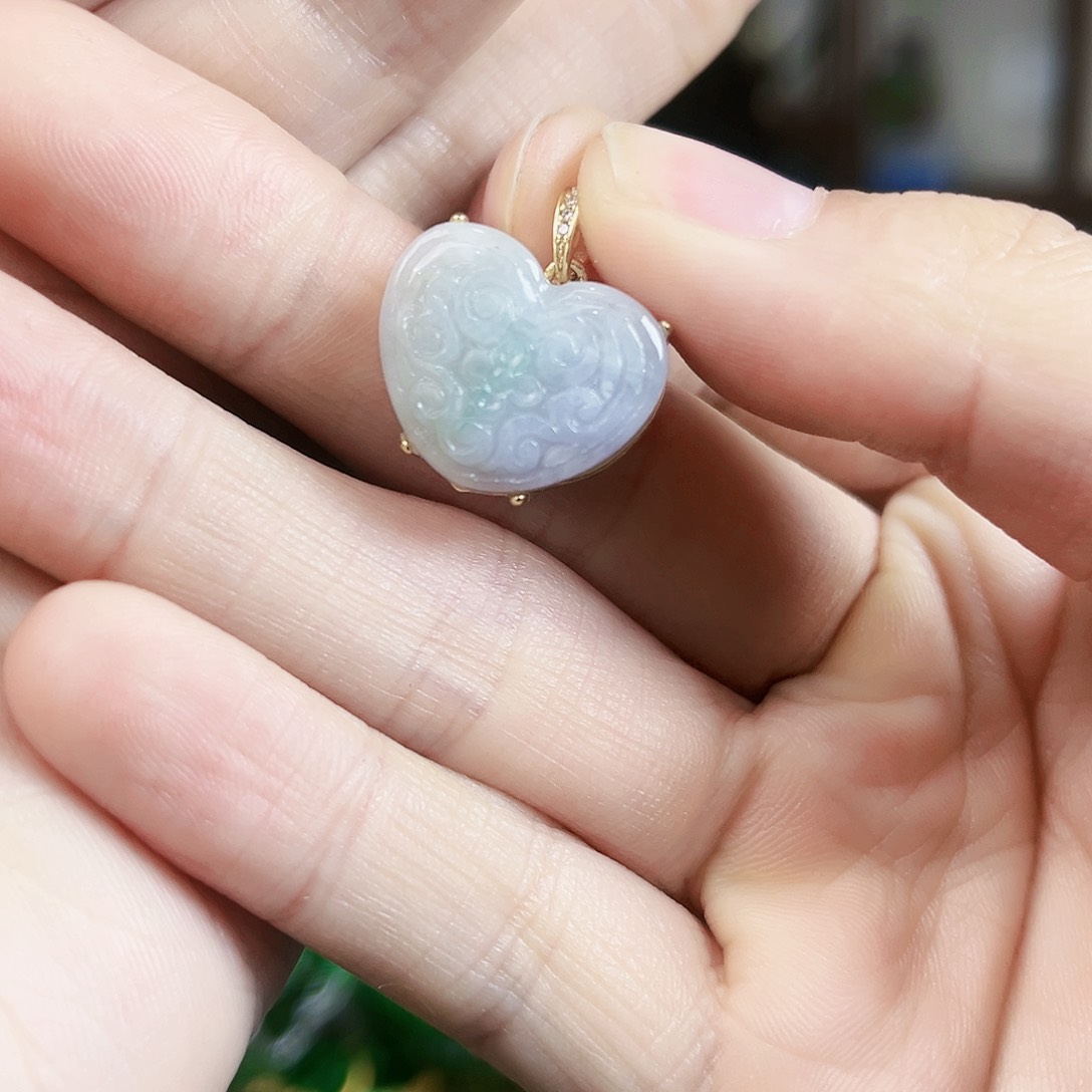 翡翠颈饰未镶嵌吊坠