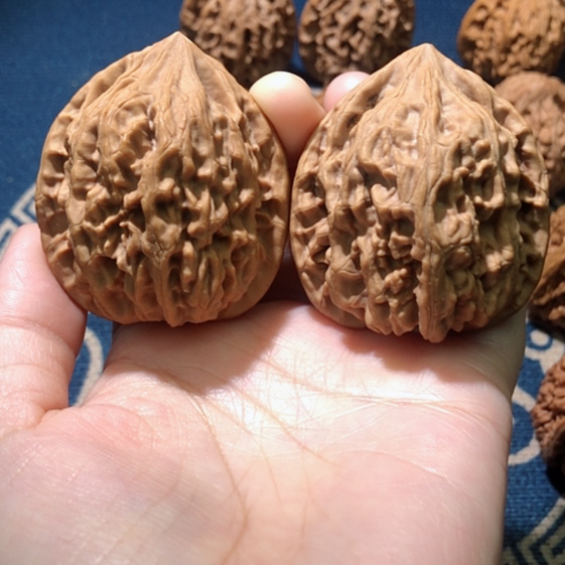 【闪购商品】把件文玩核桃鸡心