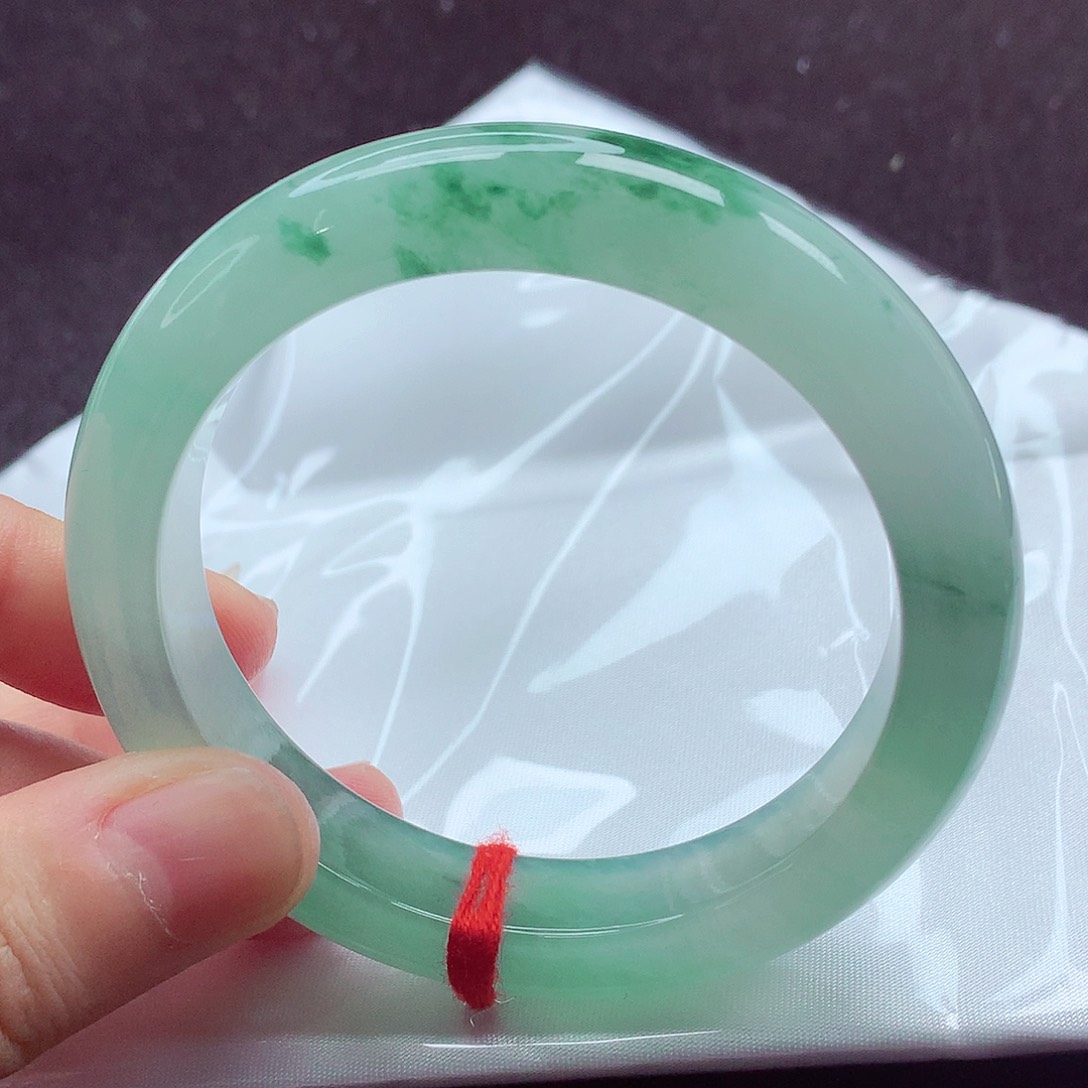 鱼***嘟翡翠未镶嵌手镯54.8圈