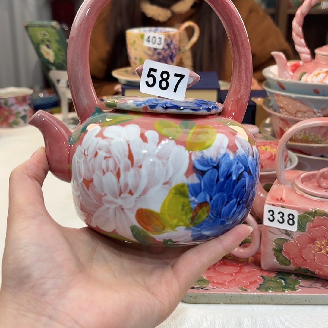 瓷片兔兔盖茨，兔兔好