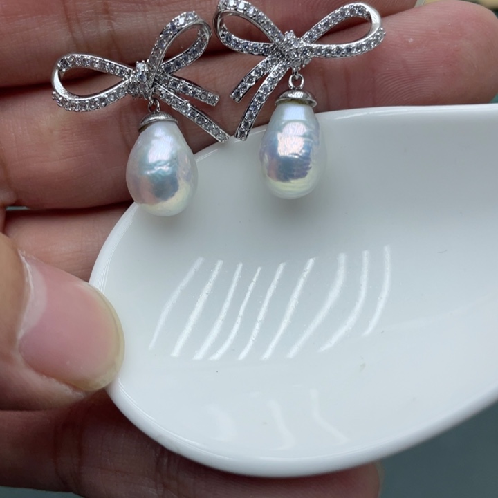 淡水珍珠耳饰合金