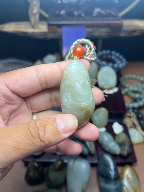 精品人财两旺手工精雕高档玉石挂件