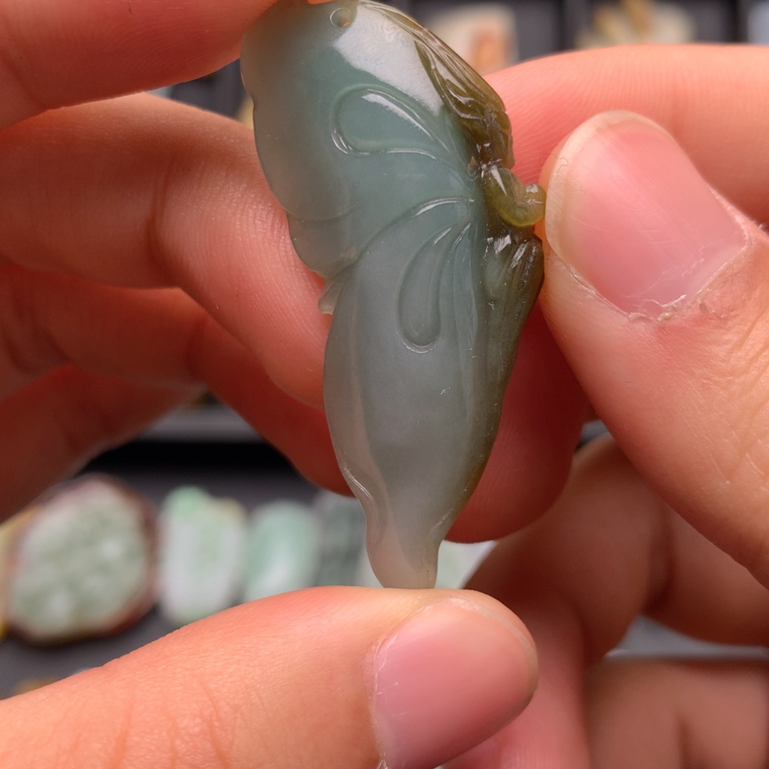 定制翡翠未镶嵌翡翠