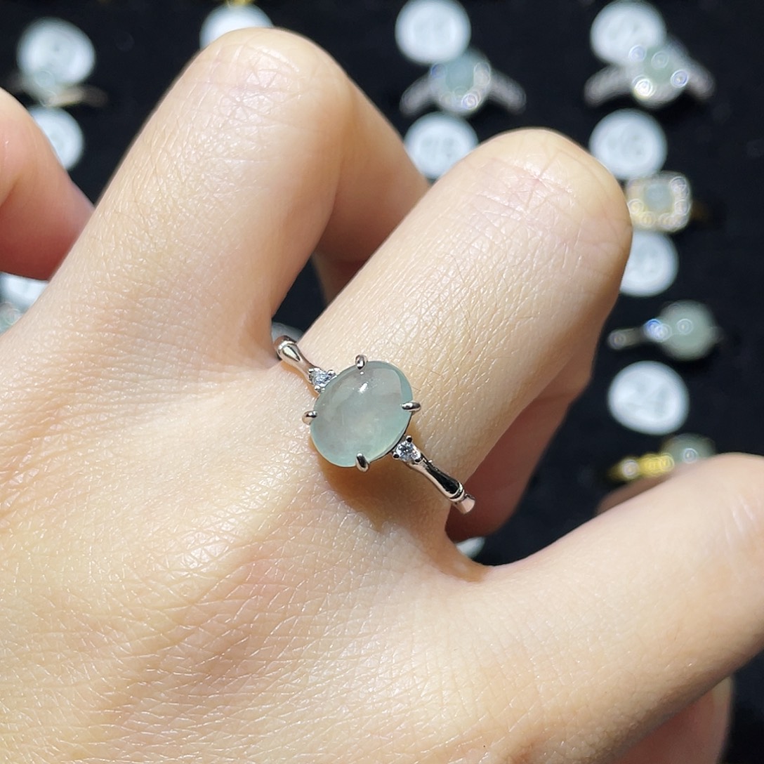 翡翠未镶嵌戒指戒指