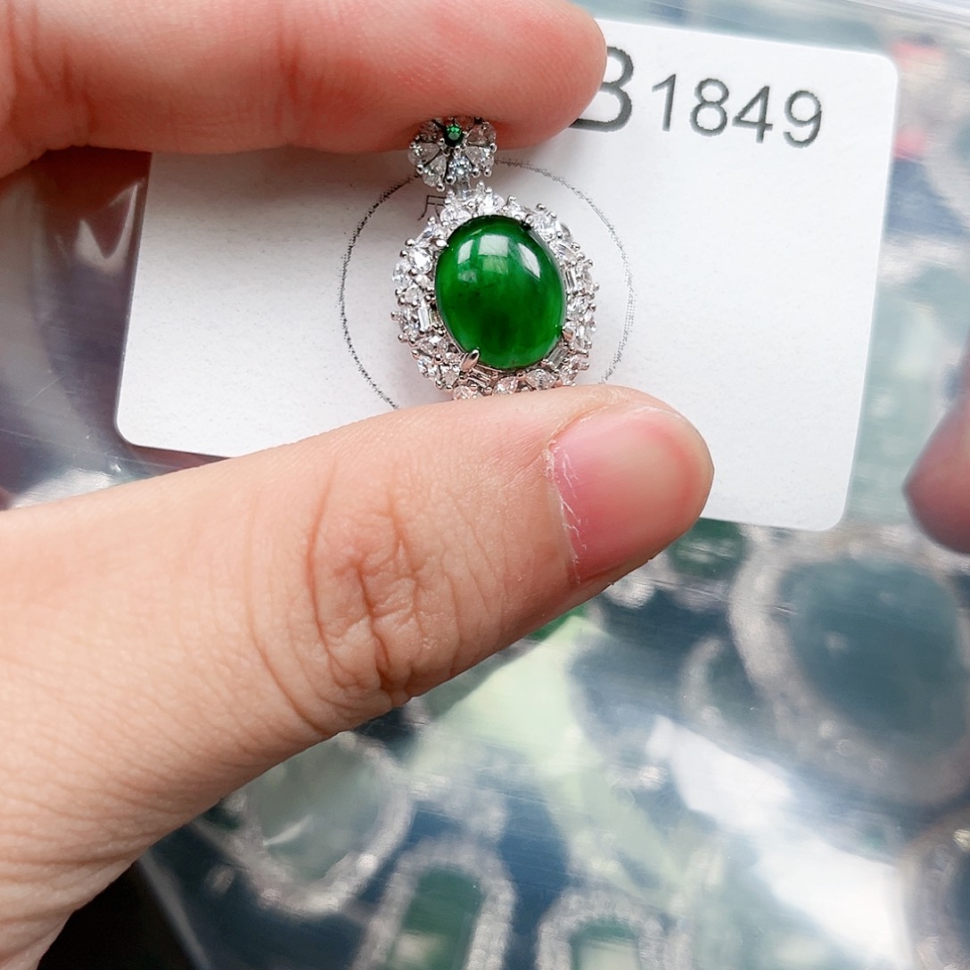 翡翠颈饰未镶嵌翡翠1849