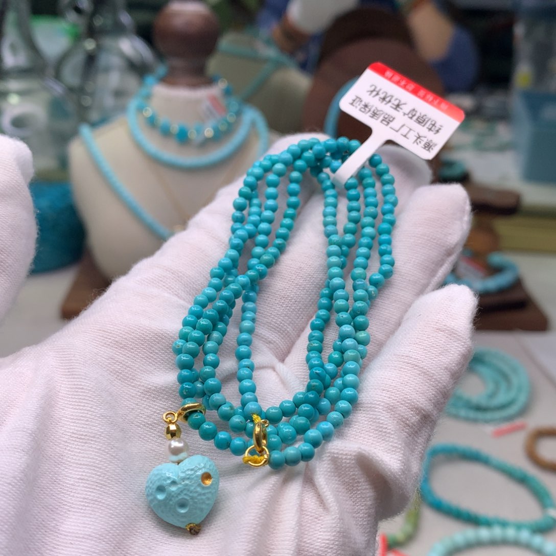 绿松石配饰未镶嵌