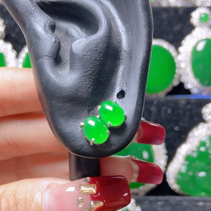 翡翠颈饰18K金镶嵌