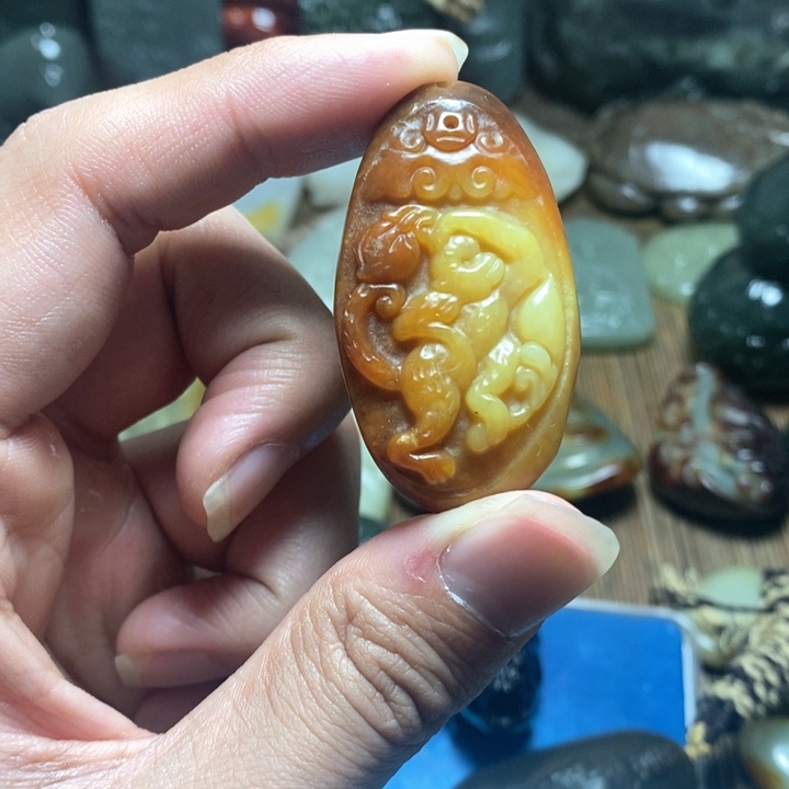 和田玉颈饰未镶嵌