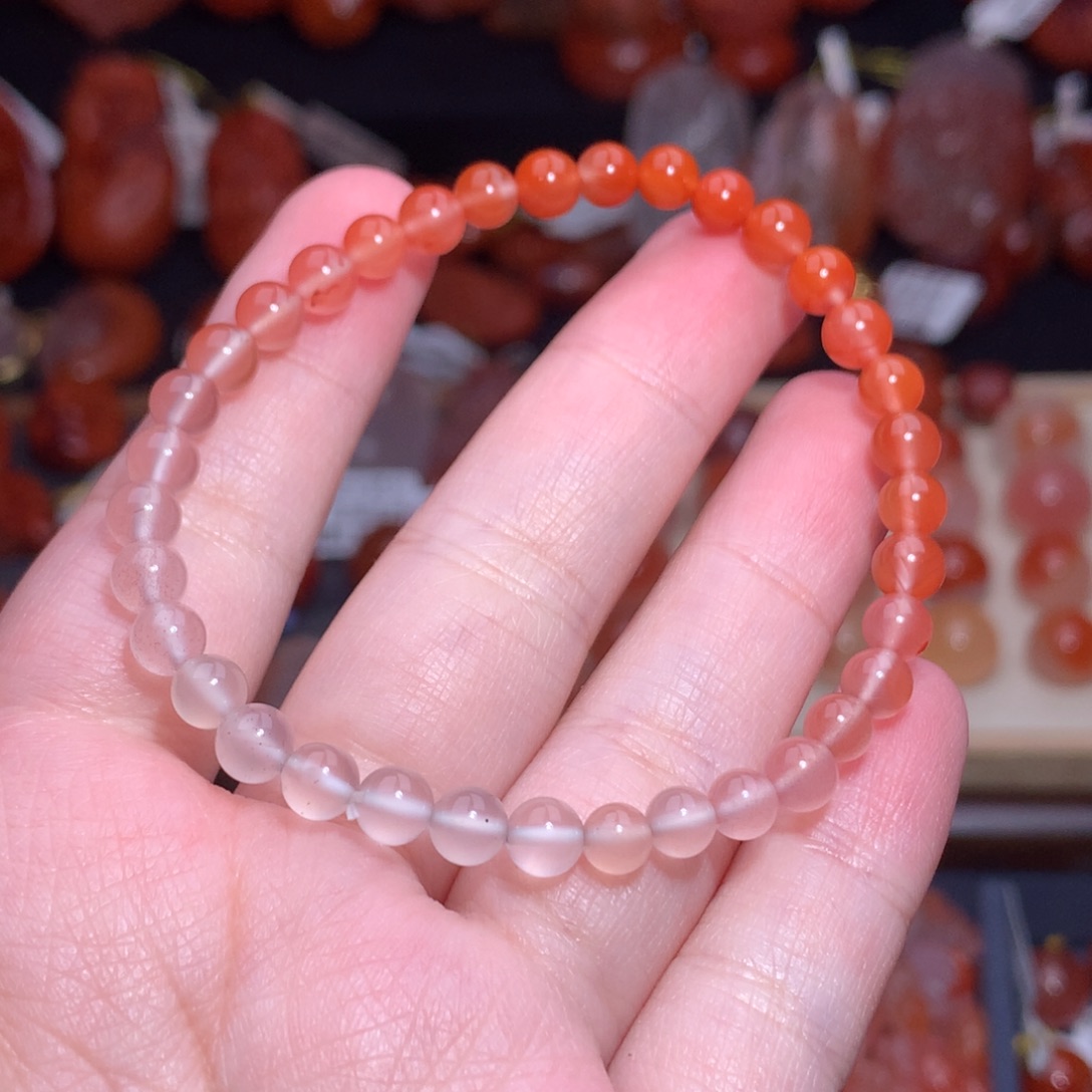 南红玛瑙未镶嵌珠宝半成品渐变单圈