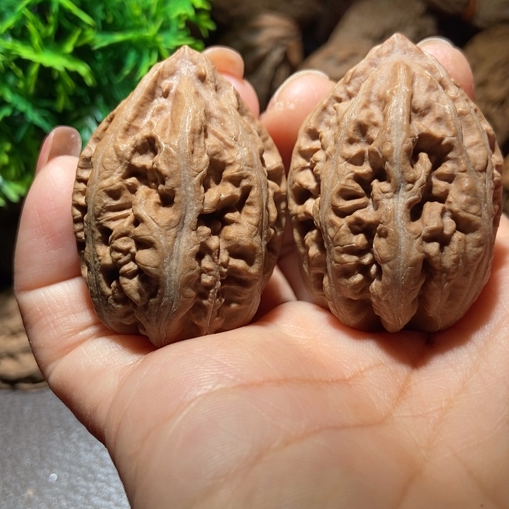 把件文玩核桃东北楸子小雪36