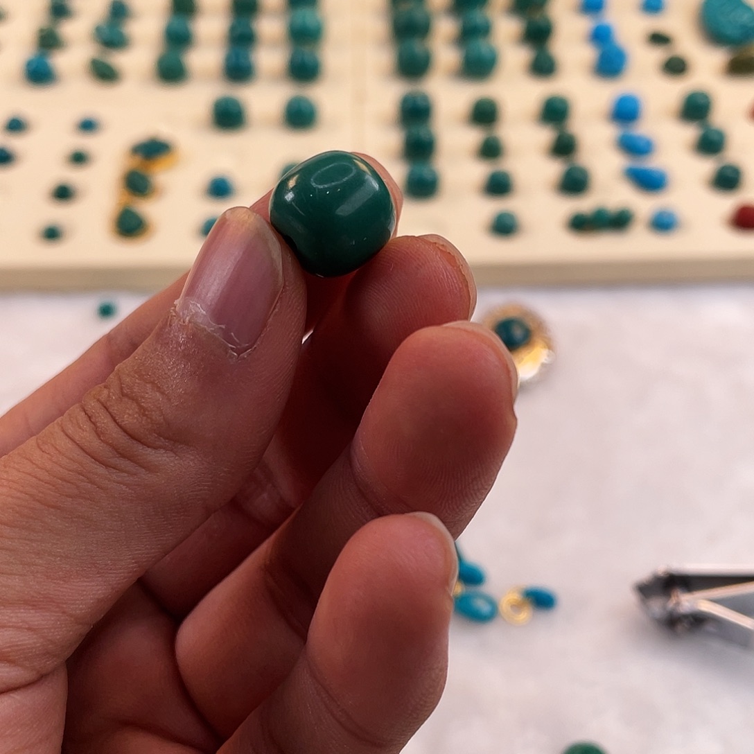 绿松石未镶嵌耳饰