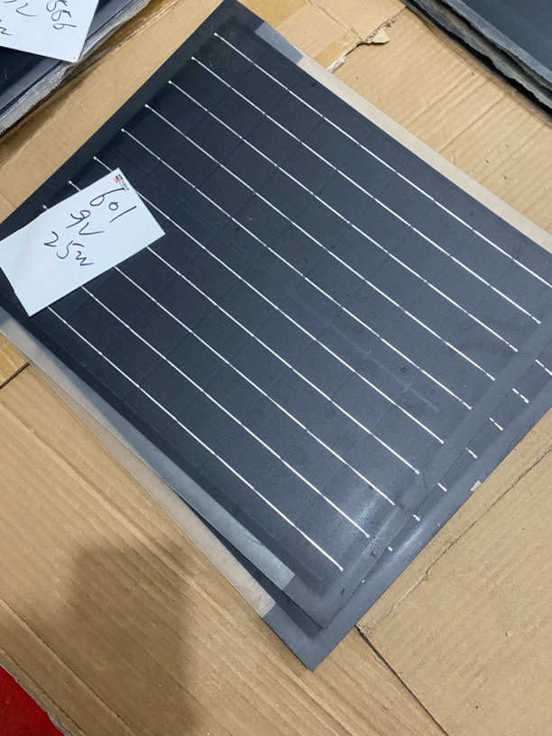 601号9伏25瓦太阳能板