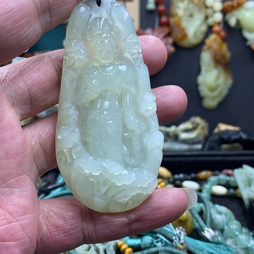 【闪购商品】蛇纹石玉吊坠未镶嵌