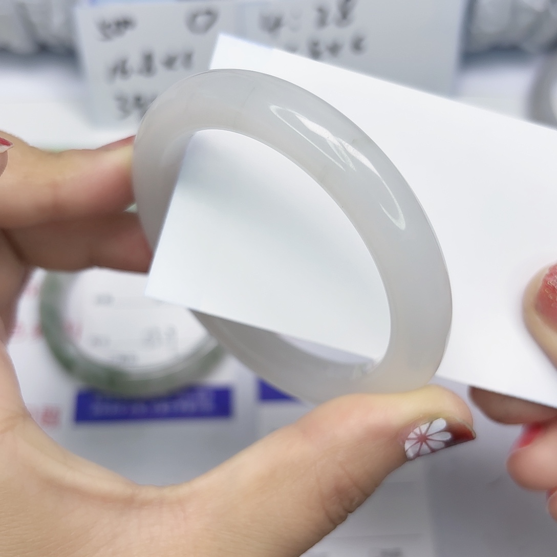 石英质玉未镶嵌手镯20/54