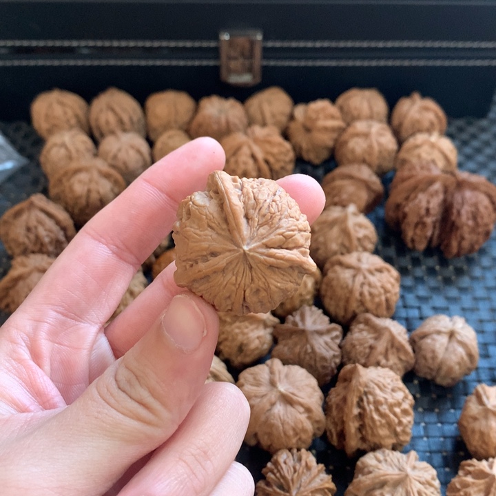 欢***迎把件文玩核桃雨花石