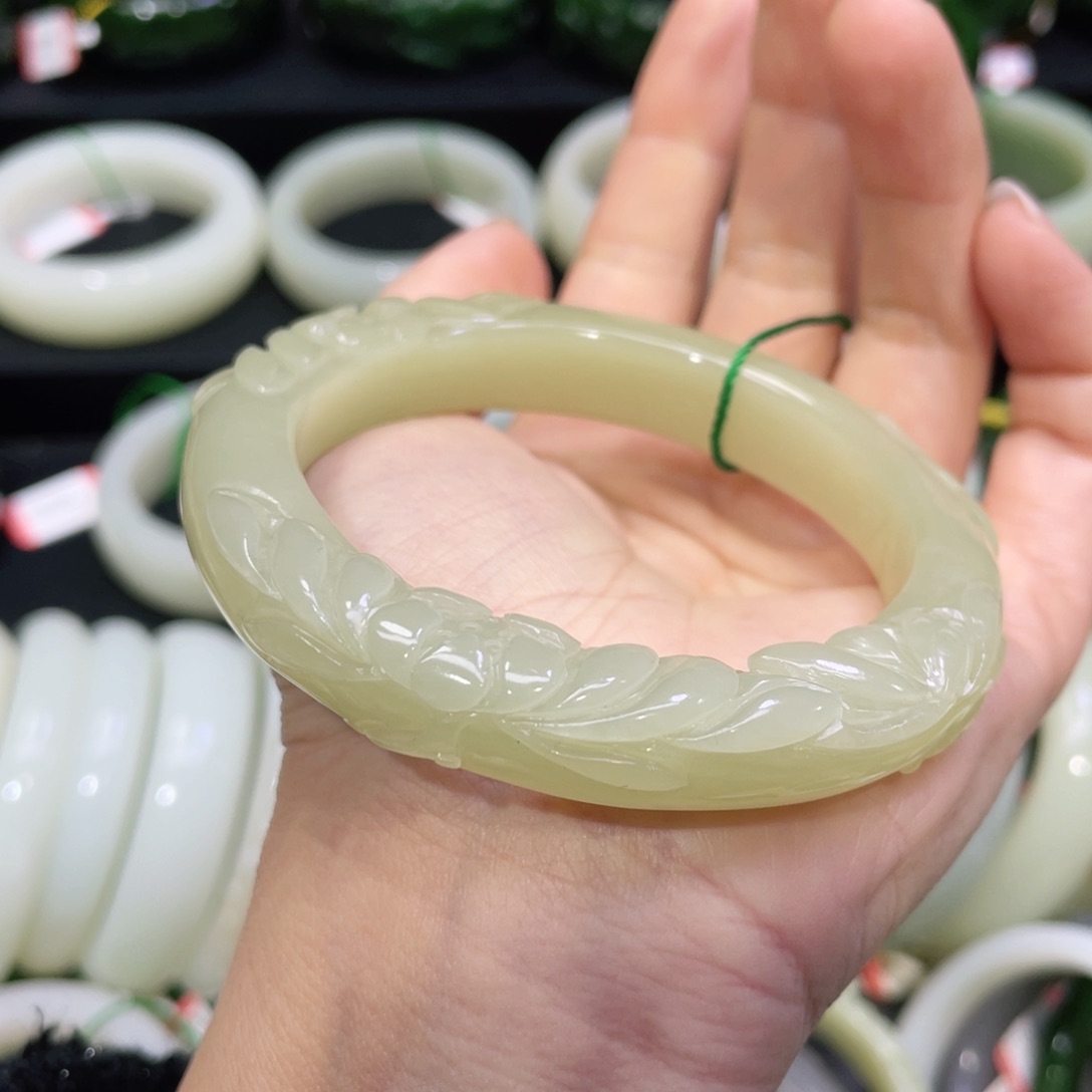 未镶嵌手镯和田玉63