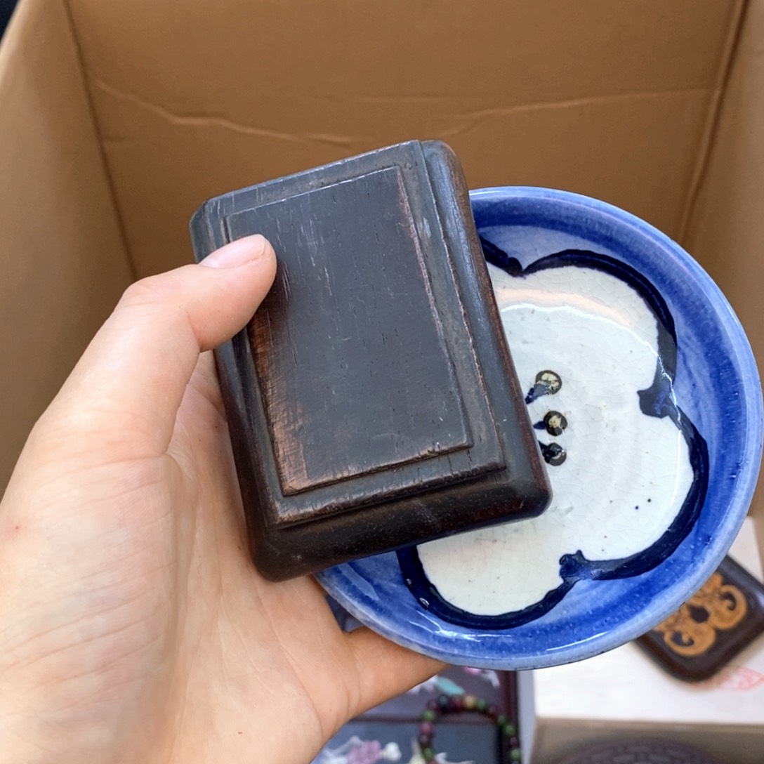 瓷片不会哈哈哈哈哈哈哈哈