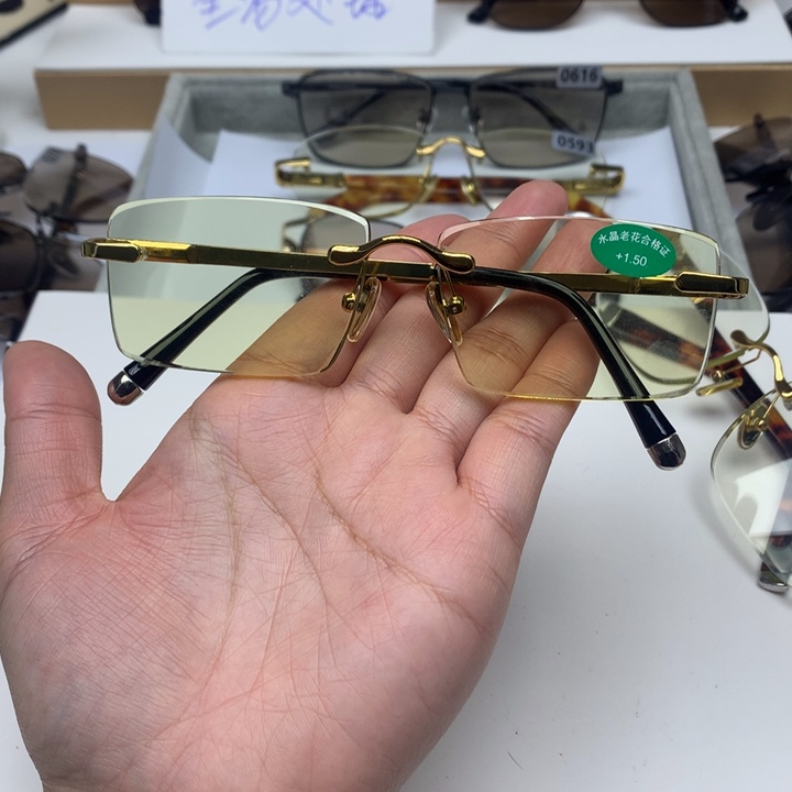 一体款竹叶青老花150度