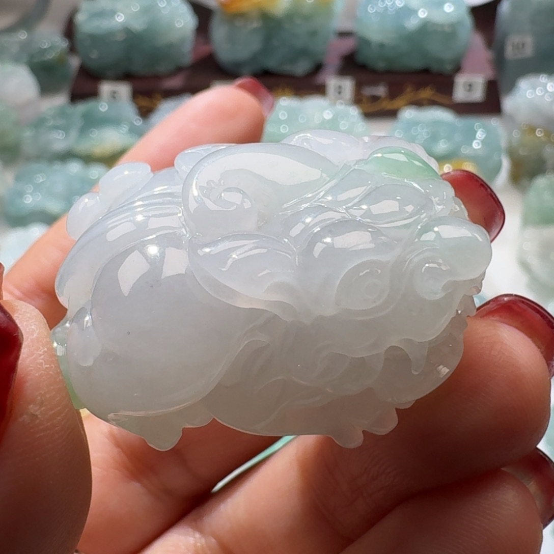 定制翡翠未镶嵌貔貅