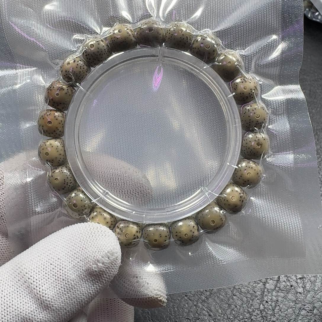 星月菩提手串星月菩提11*10石玉料（氧化走色）