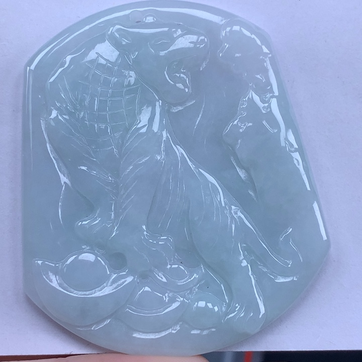 颈饰未镶嵌翡翠老虎