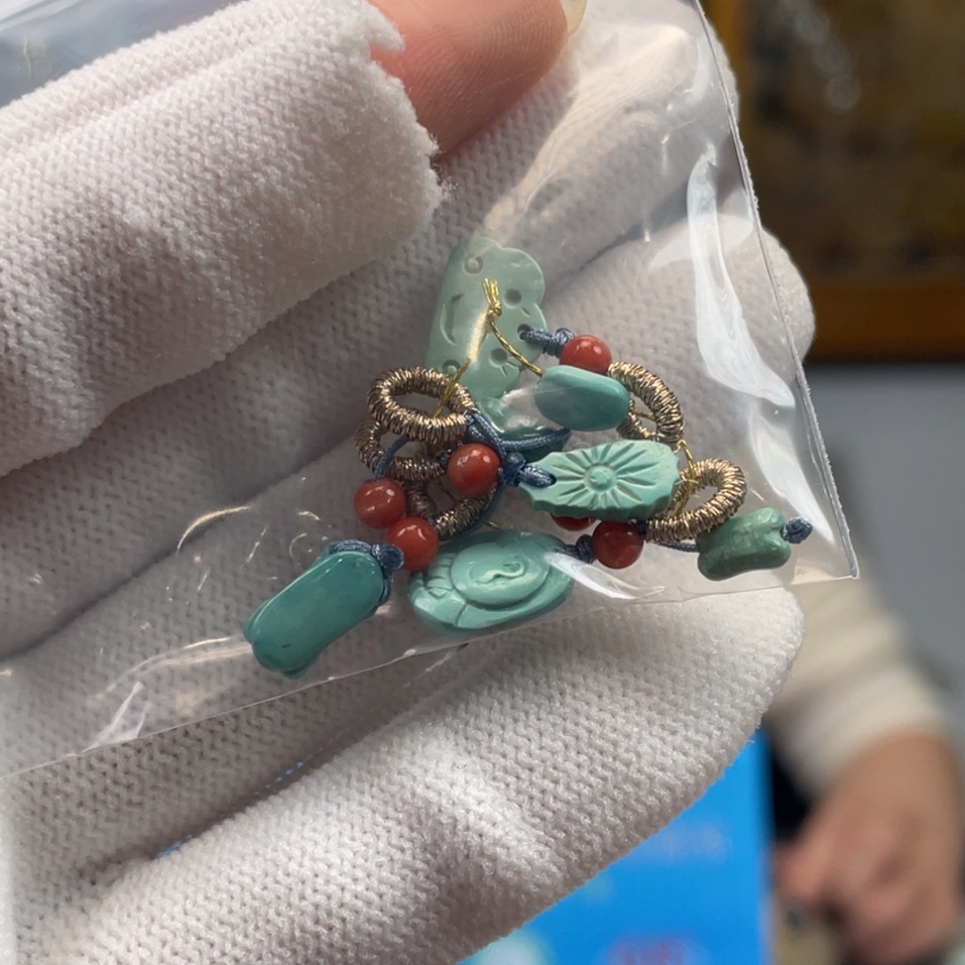 绿松石未镶嵌挂件