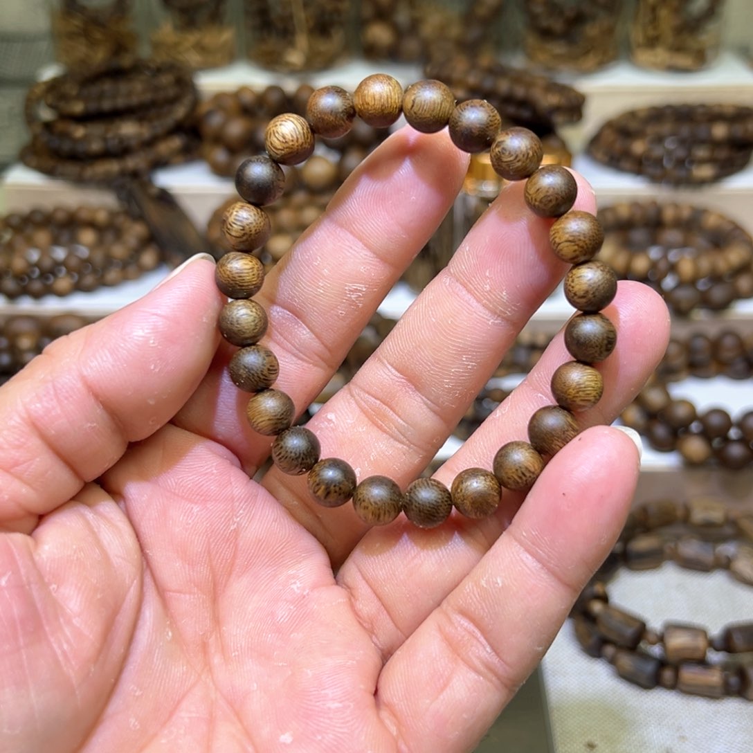 沉香沉香碎屑奇楠沉香8mm圆珠单圈多样发其一