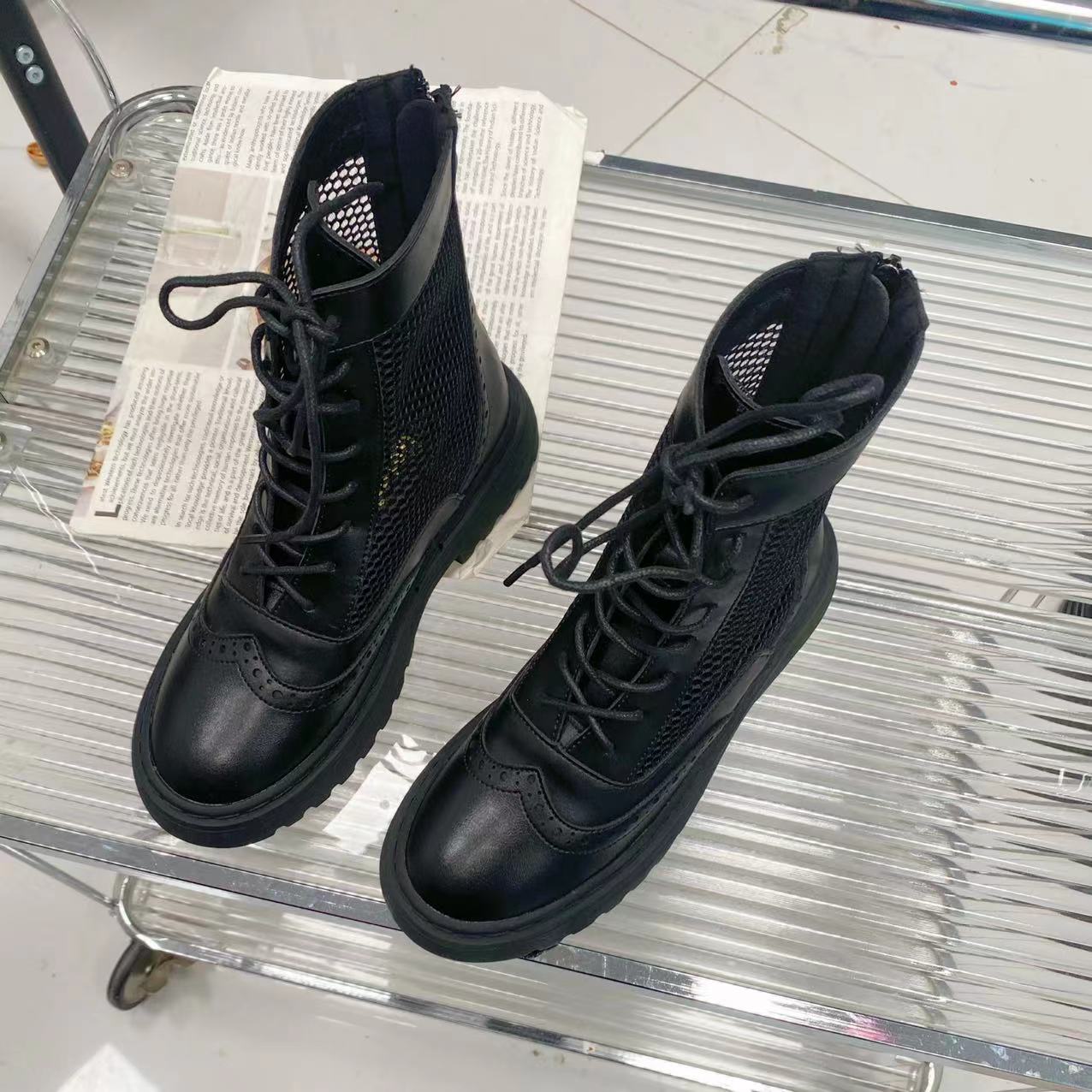 898-168网纱马丁靴夏季薄款女新款网红镂空短靴透气小众靴