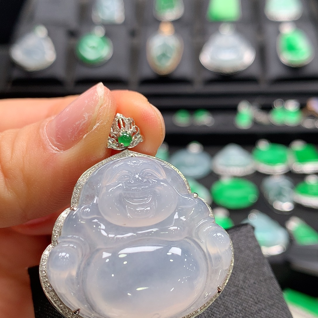 翡翠18K金镶嵌颈饰佛公