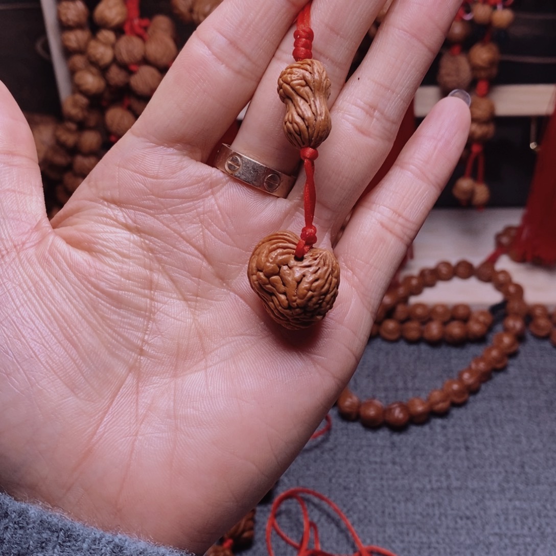 吊坠桃核龙纹桃枭