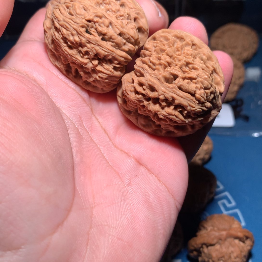 文玩核桃吊坠W****?南疆 