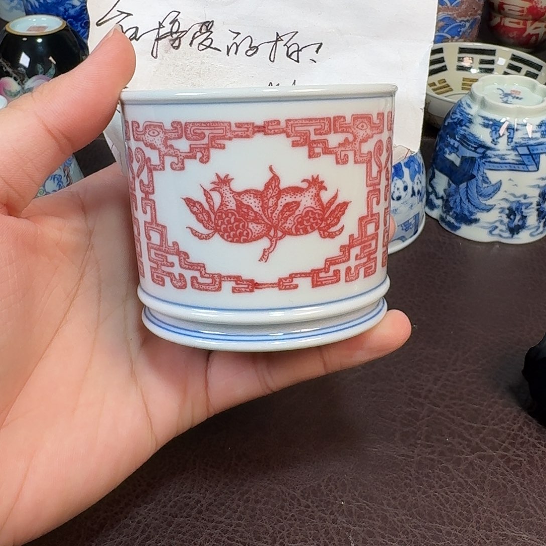 现代景德镇陶瓷杯