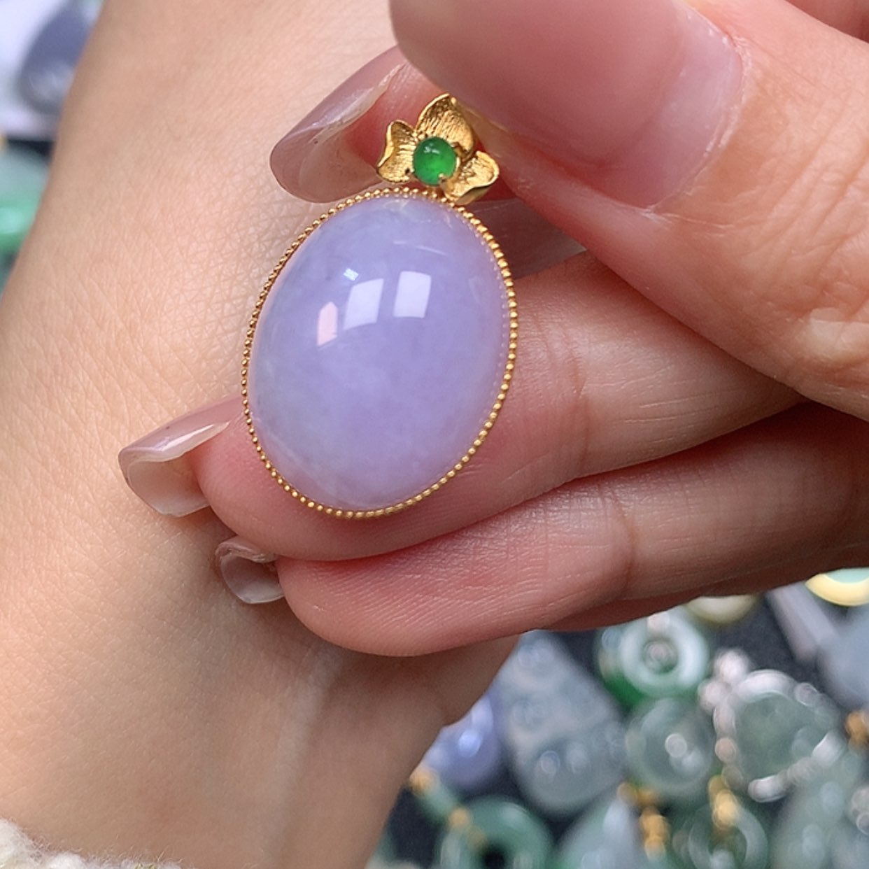 【闪购商品】翡翠吊坠(不含链)18K金镶嵌