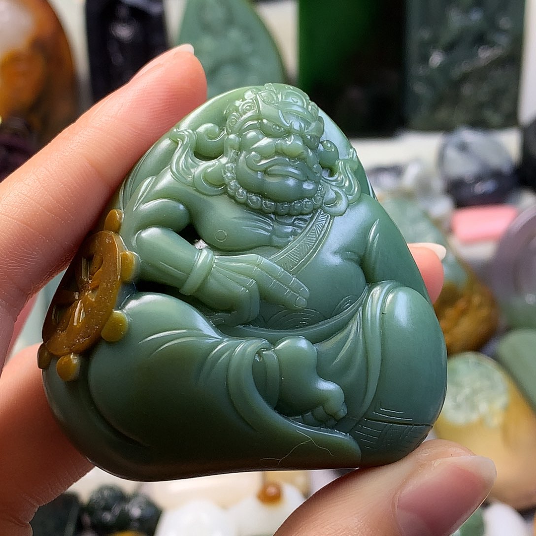 颈饰未镶嵌和田玉心****币