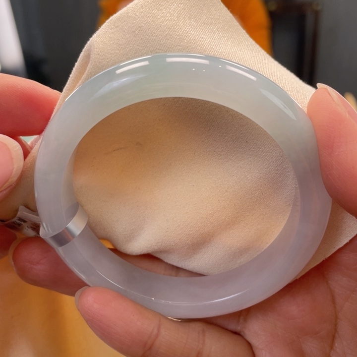 翡翠未镶嵌手镯缅甸翡翠