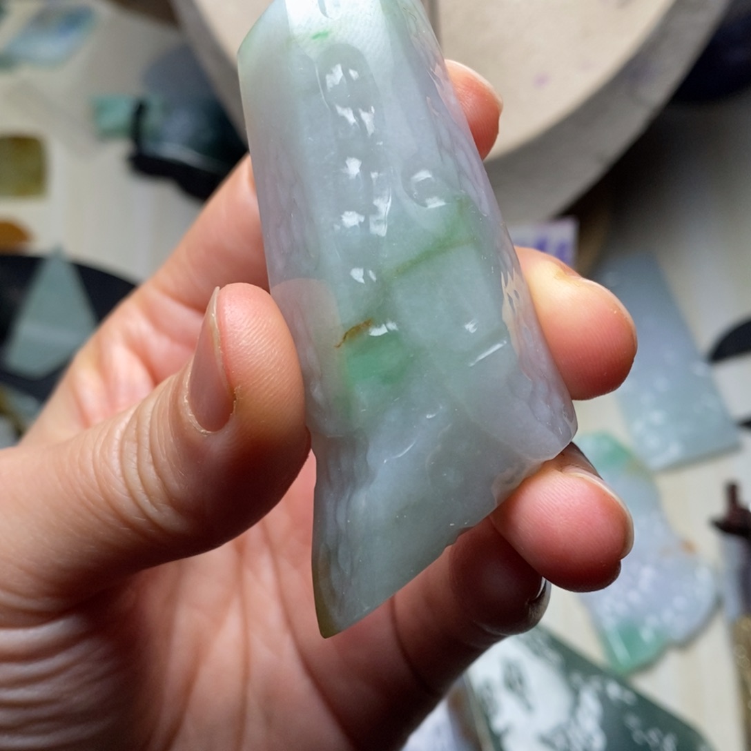 翡翠颈饰未镶嵌天然