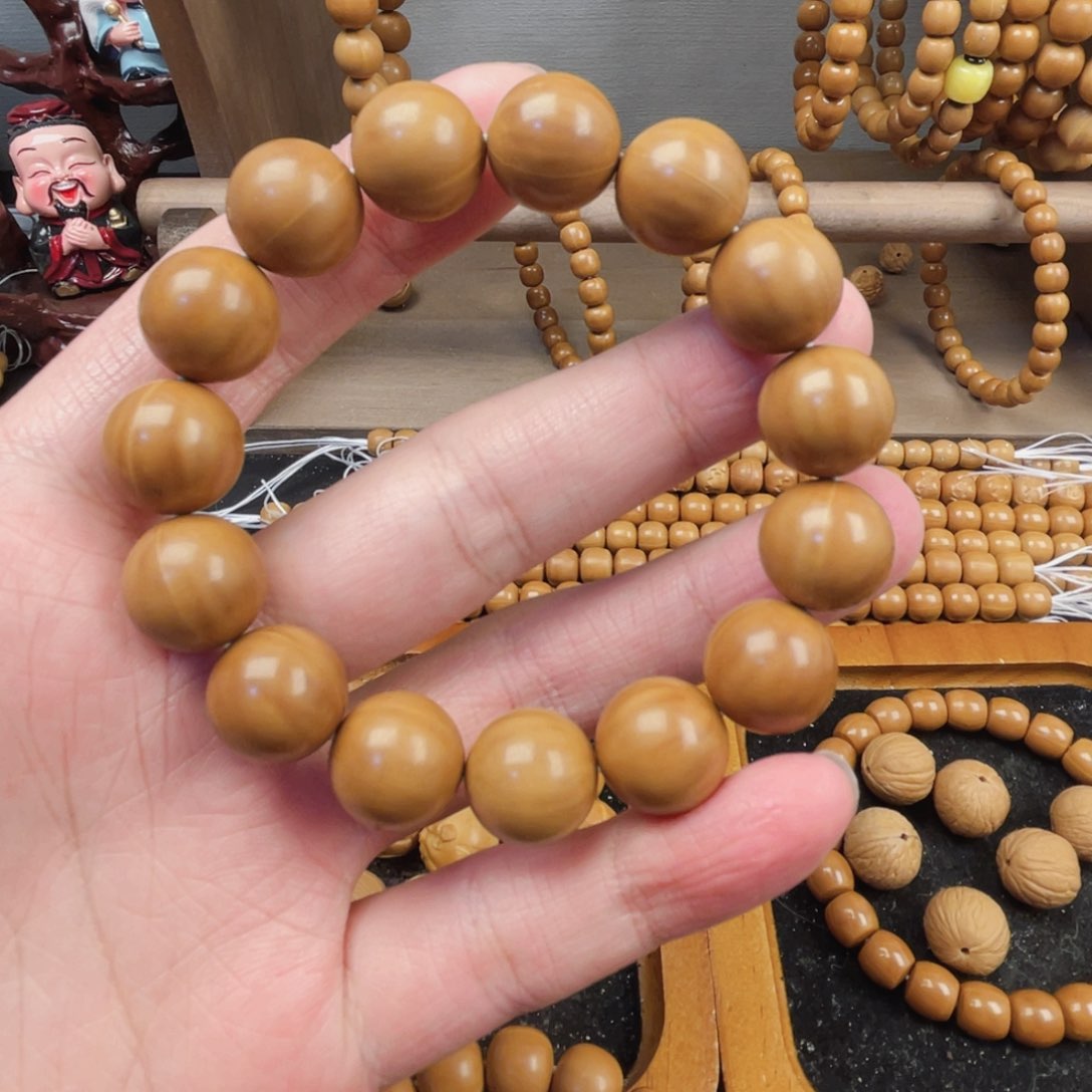 猴头核桃吊坠阿*正圆光珠