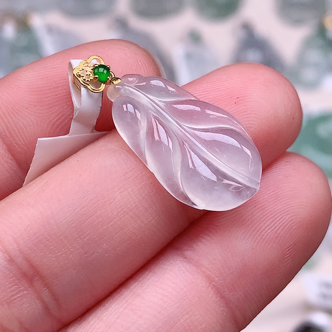 翡翠颈饰18K金镶嵌高冰芭蕉叶