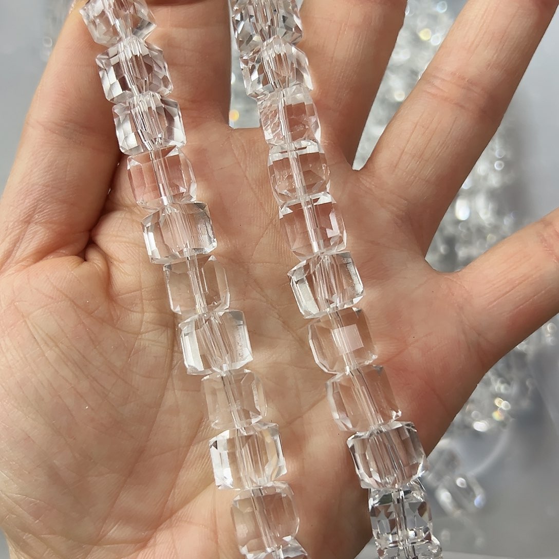 玛瑙/玉髓合金珠宝半成品 卡10压电白水晶方糖一条