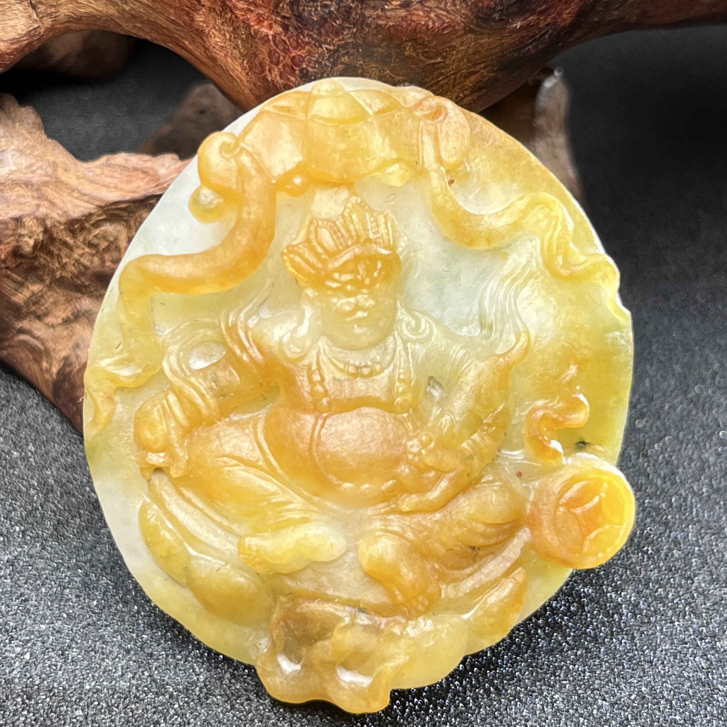 已结缘缅甸A货翡翠【名翠雅阁】黄财神