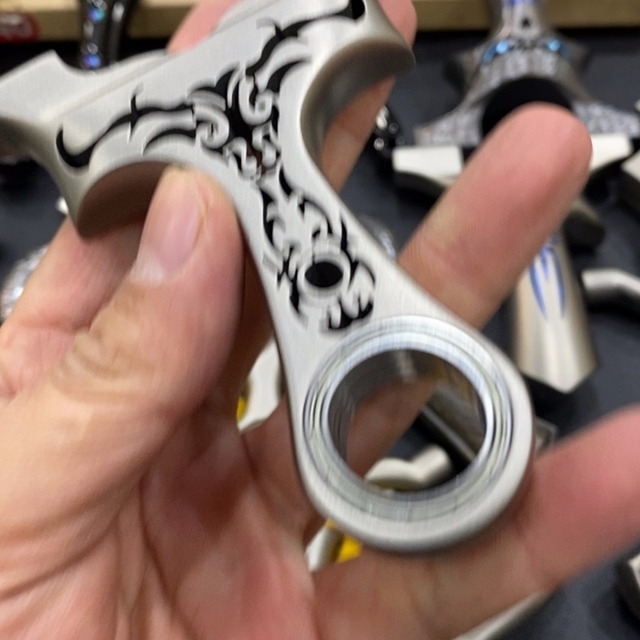 K***N90-25钛合金牛魔王带弓包