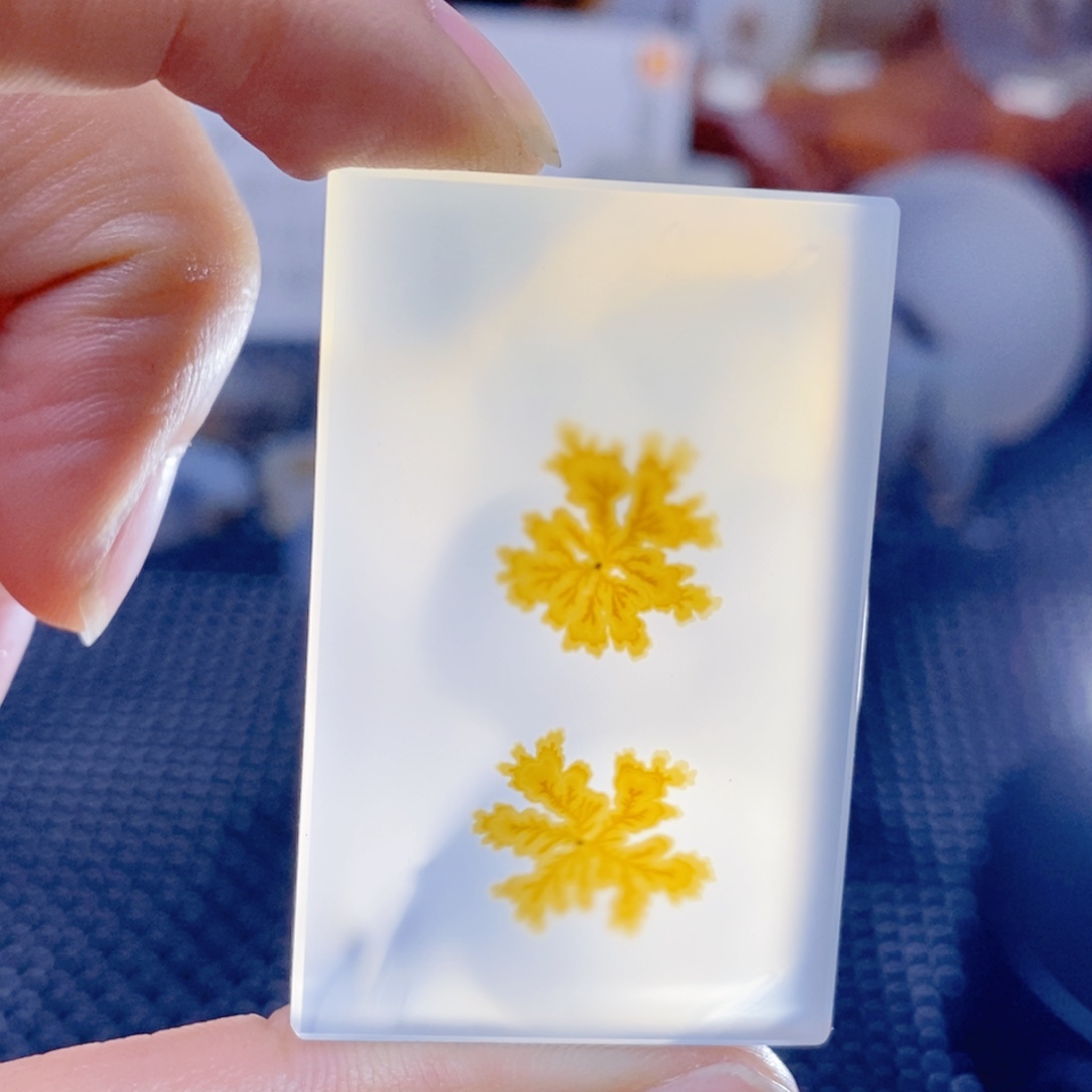 玛瑙/玉髓未镶嵌珠宝奇石