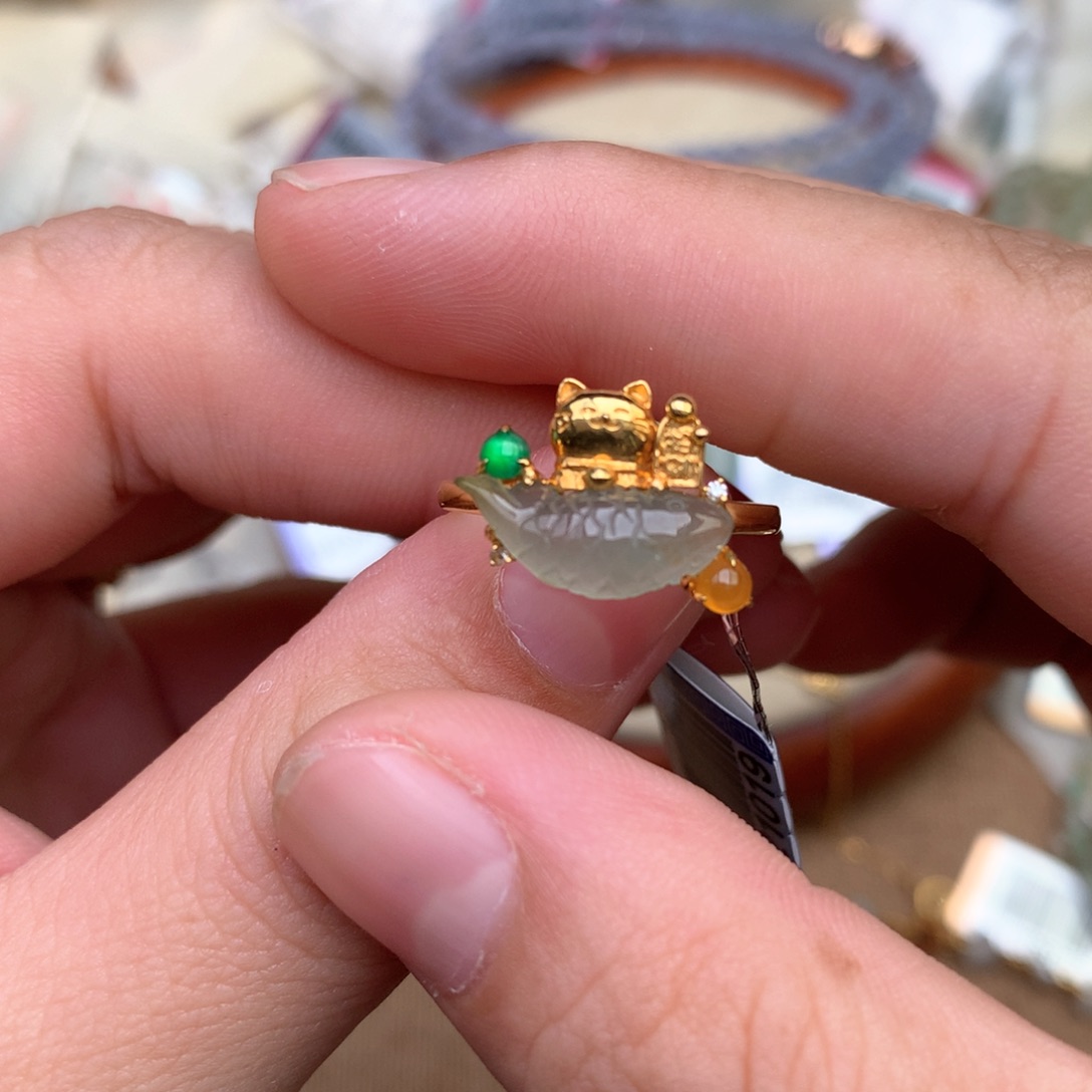 【闪购商品】18K金镶嵌挂件翡翠一