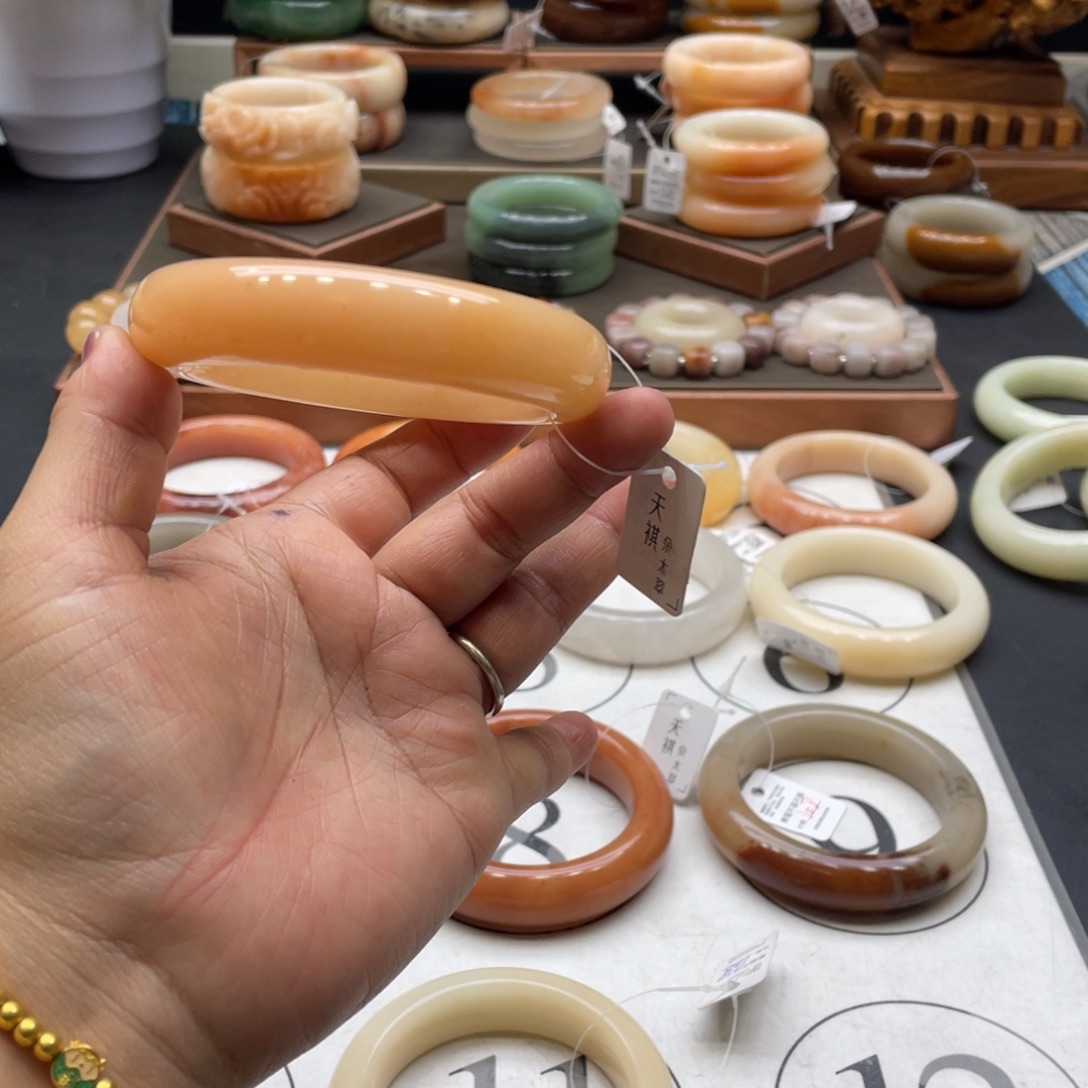 夢***影石英岩玉未镶嵌手镯